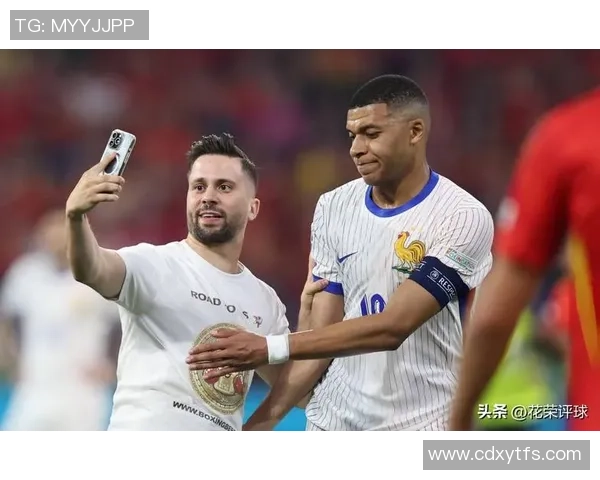 足球明星脸型匹配揭秘如何通过面部特征找到你的足球偶像双胞胎 足球明星脸型匹配揭秘如何通过面部特征找到你的足球偶像双胞胎