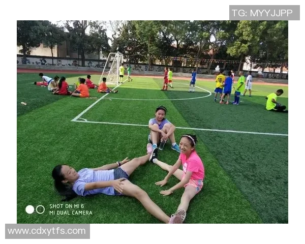 赵静专访：从绿茵场到人生舞台的足球故事与回忆